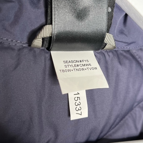 The North Face Women’s 550 Flare Goose Down Full Zip Jacket Dark Purple Blue XS‎ - Picture 12 of 12